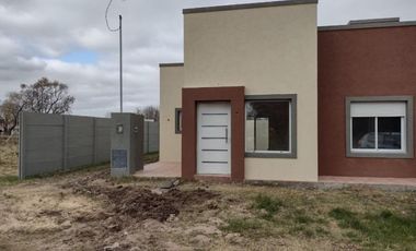 Casa en venta - 2 Dormitorios 1 Baño - Saladillo