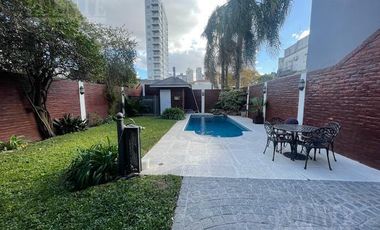 Casa en Lomas Este