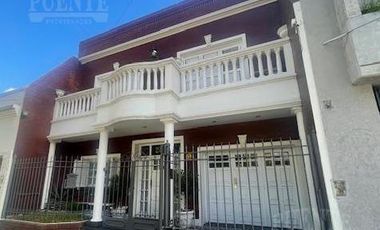 Casa en Lomas Este