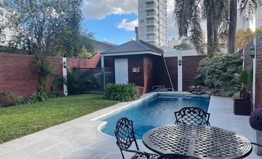 Casa en Lomas Este