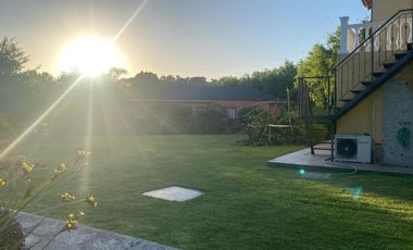 Casa en venta - 4 Dormitorios 4 Baños - 3.000Mts2 - La Plata