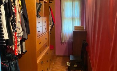 Casa en venta - 4 Dormitorios 4 Baños - 3.000Mts2 - La Plata