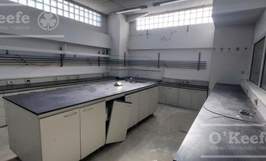 NAVE INDUSTRIAL EN VENTA- FCIO. VARELA