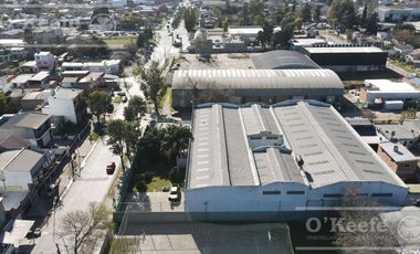NAVE INDUSTRIAL EN VENTA- FCIO. VARELA