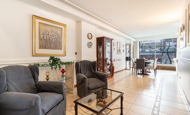 VENTA - 6 AMBIENTES - DEPENDENCIA - APTO PROF. - BALCÓN CORRIDO - 2 PATIOS - BAULERA - RECOLETA