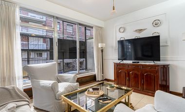 VENTA - 6 AMBIENTES - DEPENDENCIA - APTO PROF. - BALCÓN CORRIDO - 2 PATIOS - BAULERA - RECOLETA