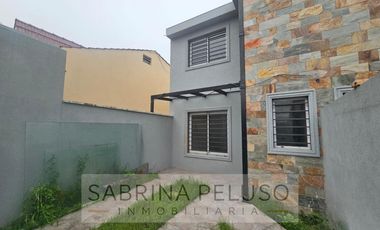 Dúplex en VENTA ubicado en Hurlingham