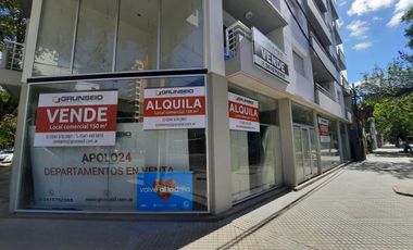 Impecable local en esquina. Pichincha. 150 m2