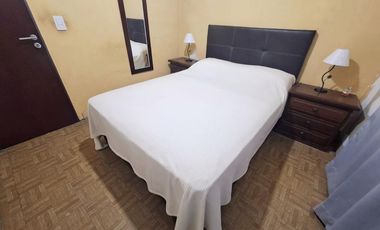 VENTA CASA 5 AMB GARAGE PISCINA JARDIN LANUS OESTE