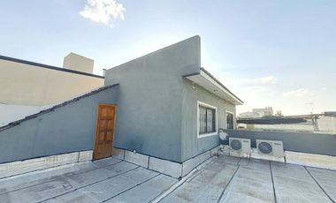 VENTA CASA 5 AMB GARAGE PISCINA JARDIN LANUS OESTE