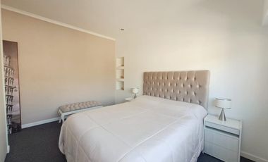 VENTA CASA 5 AMB GARAGE PISCINA JARDIN LANUS OESTE