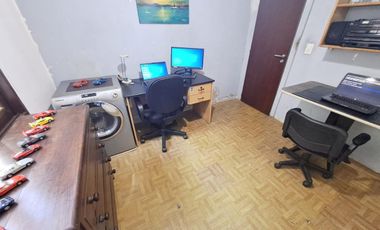 VENTA CASA 5 AMB GARAGE PISCINA JARDIN LANUS OESTE