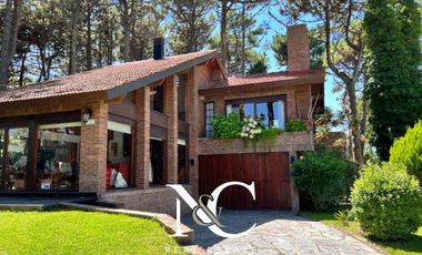 Casa en venta en Pinamar 5 amb a 300mts del mar