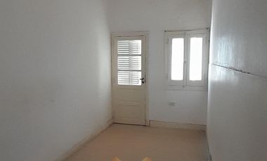 Casa apta oficina en alquiler