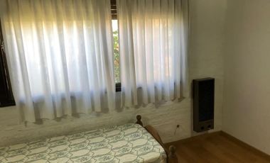 Casa en venta - 3 Dormitorios 3 Baños - Esteban Echeverría