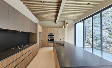 Casa nueva en venta en Club de Golf los Encinos