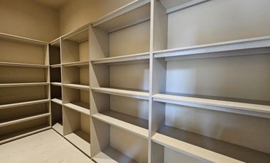 Casa nueva en venta en Club de Golf los Encinos