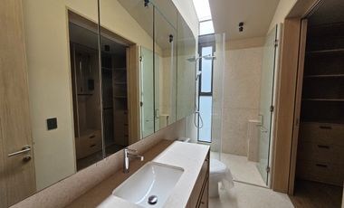 Casa nueva en venta en Club de Golf los Encinos