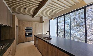 Casa nueva en venta en Club de Golf los Encinos