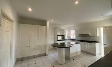 Casa en venta en Los Robles a precio de oportunidad