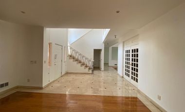 Casa en venta en Los Robles a precio de oportunidad