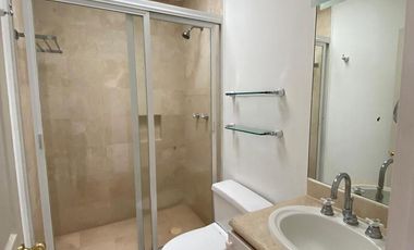 Casa en venta en Los Robles a precio de oportunidad