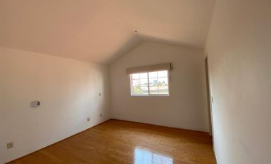 Casa en venta en Los Robles a precio de oportunidad