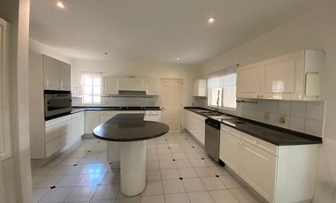 Casa en venta en Los Robles a precio de oportunidad