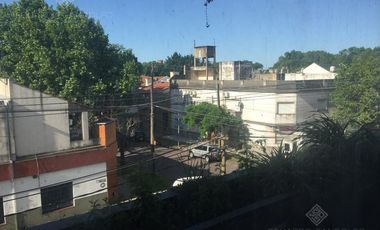 EXCELENTE mono  en moderno edificio - Posibilidad de cochera - Apto Crédito!!
