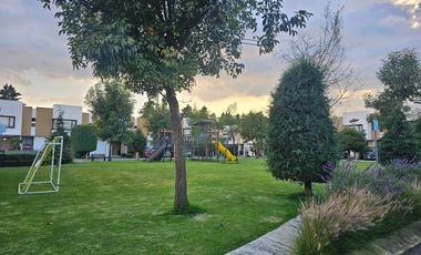 Casa en venta en VISTA BOSQUE 4 habitaciones