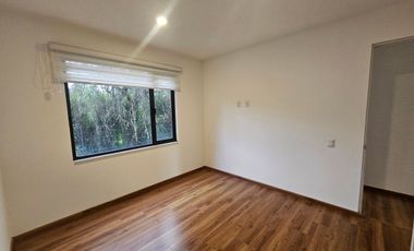 Casa en venta en VISTA BOSQUE 4 habitaciones