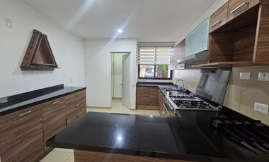 Casa en venta en VISTA BOSQUE 4 habitaciones