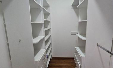 Casa en venta en VISTA BOSQUE 4 habitaciones