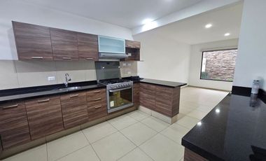 Casa en venta en VISTA BOSQUE 4 habitaciones