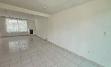 Oficina en venta frente a sendero ejidal