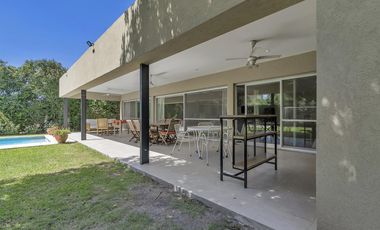 Casa en venta de una planta en Las Liebres