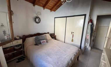 Casa en venta - 4 Dormitorios 2 Baños - Villa Gesell