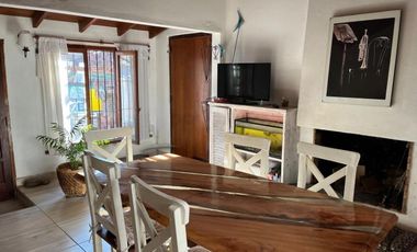 Casa en venta - 4 Dormitorios 2 Baños - Villa Gesell