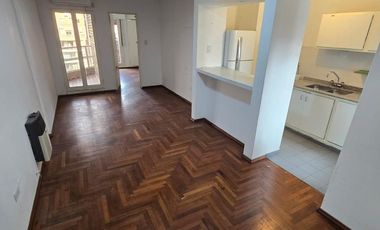 Alquilo dpto: 1 Dormitorio con dos Balcones - Piso alto - Bº Nueva Cordoba