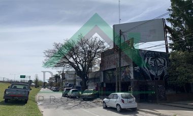 Galpon sobre Panamericana - Belen De Escobar.