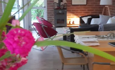 Casa en venta - 1 Dormitoio 1 Baño - Cochera - 150Mts2 - Las Lomas de Miramar