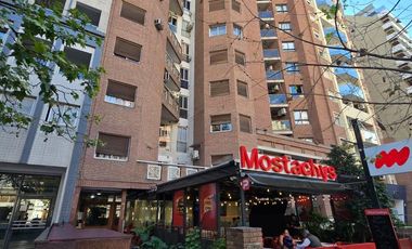 Bv Chacabuco 466: 1Dormitorio con dos Balcones - piso alto.