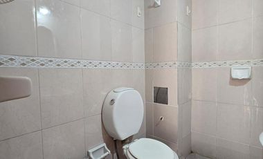 Bv Chacabuco 466: 1Dormitorio con dos Balcones - piso alto.