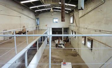 Depósito en venta - 1 Baño - Boca