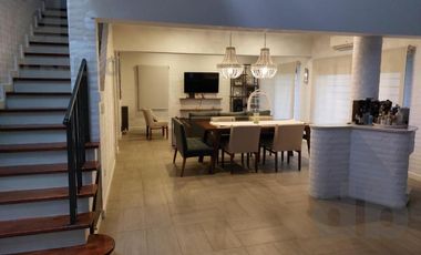 Venta imperdible casa, zona centrica