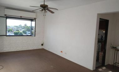 Departamento en venta - 4 Dormitorios 2 Baños - Cochera - 103Mts2 - Béccar, San Isidro