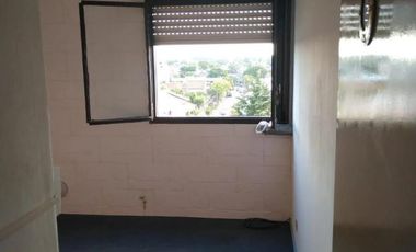 Departamento en venta - 4 Dormitorios 2 Baños - Cochera - 103Mts2 - Béccar, San Isidro