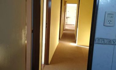 Departamento en venta - 4 Dormitorios 2 Baños - Cochera - 103Mts2 - Béccar, San Isidro