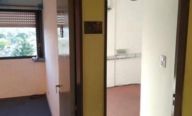 Departamento en venta - 4 Dormitorios 2 Baños - Cochera - 103Mts2 - Béccar, San Isidro