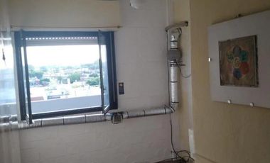 Departamento en venta - 4 Dormitorios 2 Baños - Cochera - 103Mts2 - Béccar, San Isidro